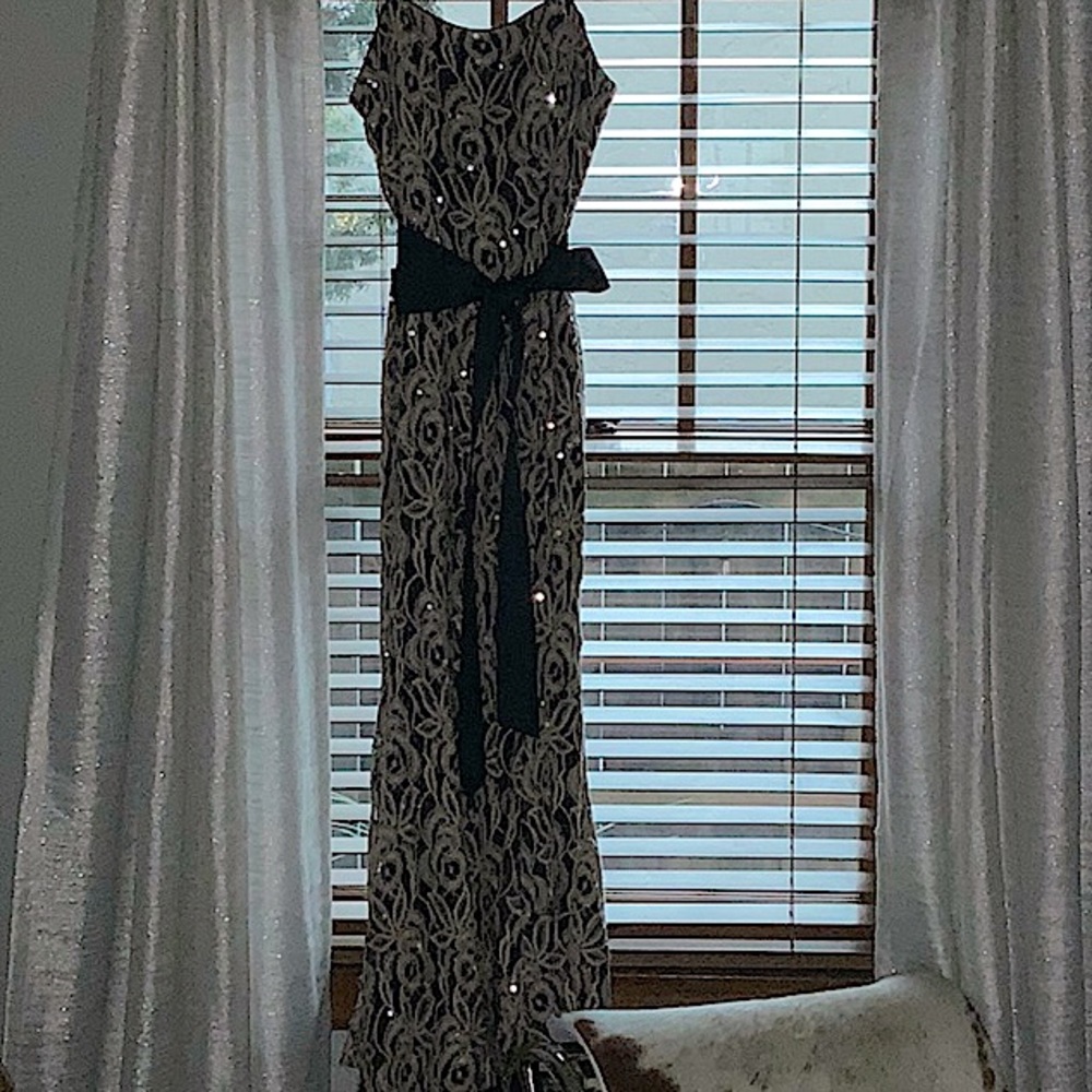 Frank Lyman size 10 lace and satin gown worn only twice.  So beautiful!